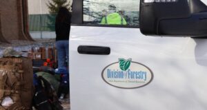 Ohio governor sends forestry crews to California
