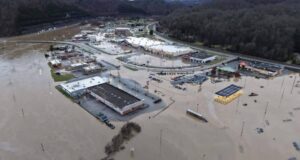 Eight people dead following widespread flooding in Kentucky