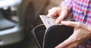 Ohio lawmakers propose bill to require businesses to accept cash