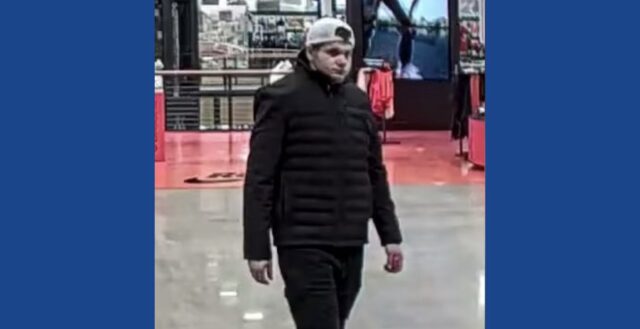 Police searching for theft suspect in Ohio