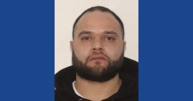 U.S. Marshals searching for wanted fugitive in Ohio
