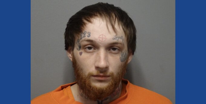 Police searching for wanted fugitive in Ohio
