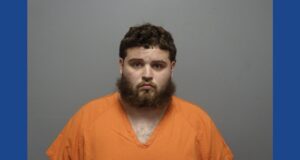Police searching for wanted fugitive in Ohio