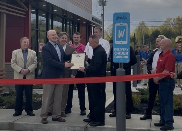Officials cut ribbon on new Ohio Wendy’s