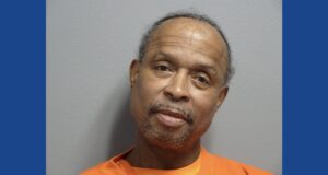 Police searching for wanted fugitive in Ohio