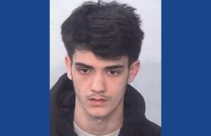 Police searching for wanted fugitive in Indiana