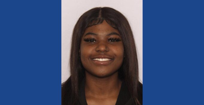 Police searching for wanted fugitive in Ohio