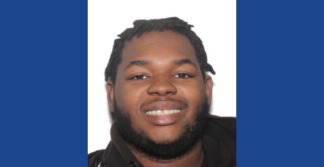 Police searching for wanted fugitive in Kentucky