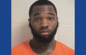 Police searching for wanted fugitive in Ohio