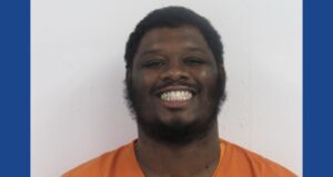 Police searching for wanted fugitive in Ohio