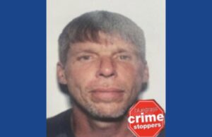 Police searching for wanted fugitive in Kentucky