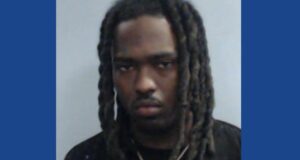 Police searching for wanted fugitive in Kentucky