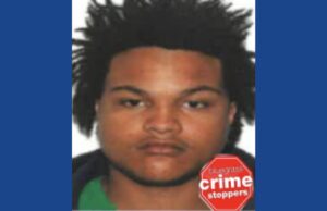 Police searching for wanted fugitive in Kentucky