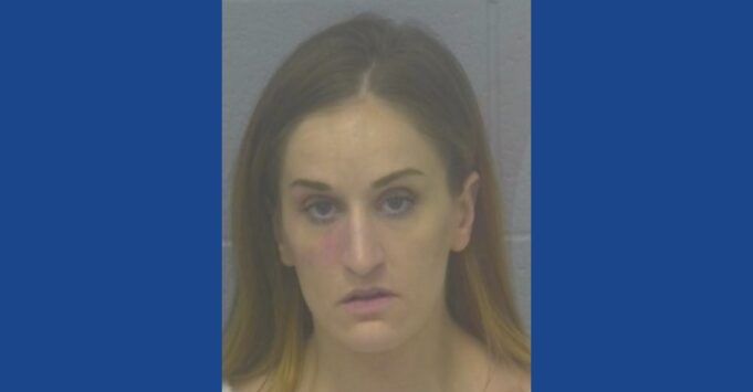 Police searching for wanted fugitive in Missouri