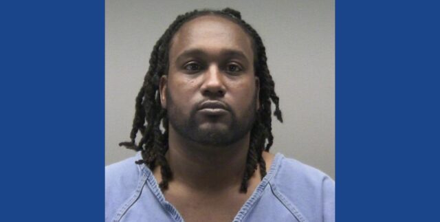 Police searching for wanted fugitive in Ohio
