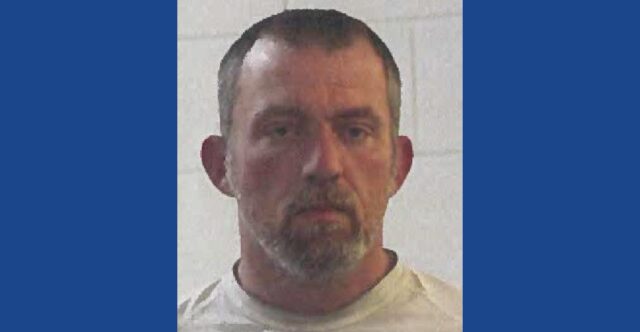 Police searching for wanted fugitive in Georgia