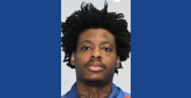 Police searching for wanted fugitive in Tennessee