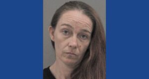 Police searching for wanted fugitive in Illinois