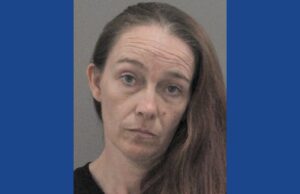 Police searching for wanted fugitive in Illinois