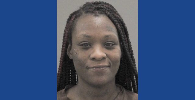 Police searching for wanted fugitive in Illinois