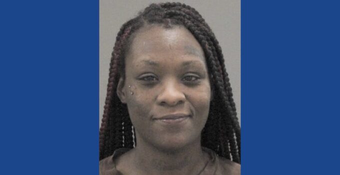 Police searching for wanted fugitive in Illinois