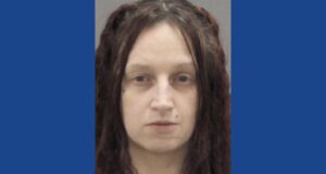 Police searching for wanted fugitive in Illinois