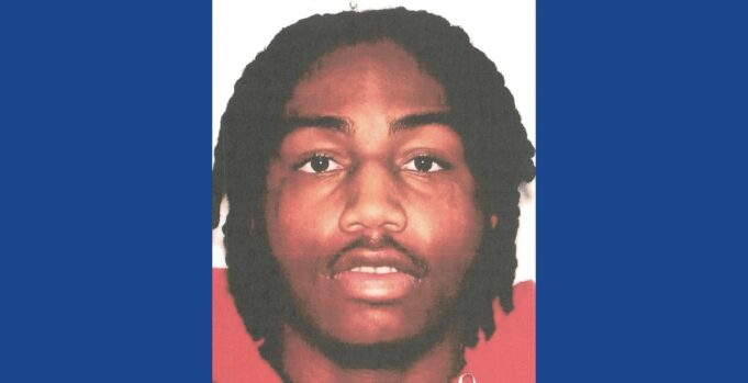 Police searching for wanted fugitive in Georgia