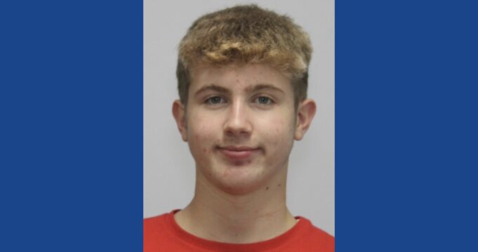 Police searching for missing 17-year-old in Ohio