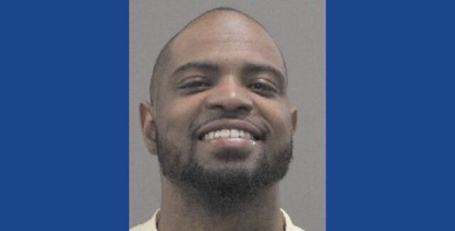 Police searching for wanted fugitive in Illinois