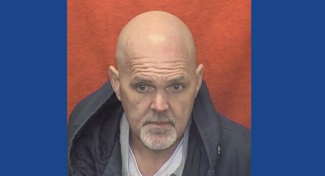 Police searching for wanted fugitive in Ohio