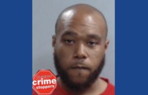 Police searching for wanted fugitive in Kentucky