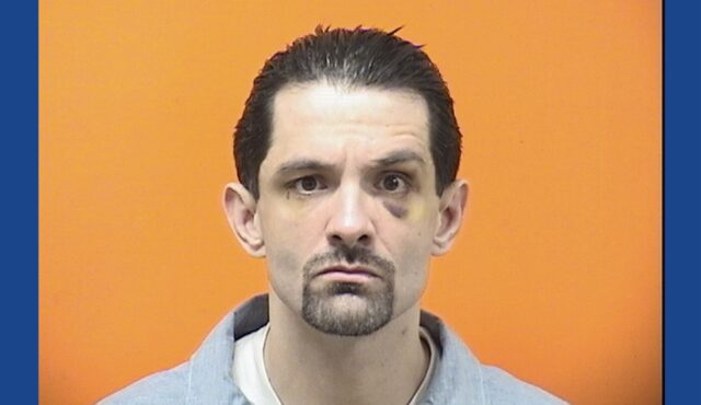 Police searching for wanted fugitive in Ohio