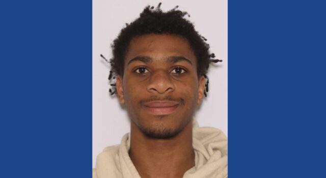 Police searching for wanted fugitive in Ohio