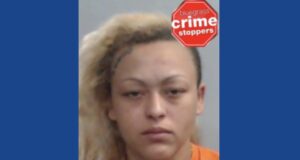 Police searching for wanted fugitive in Kentucky