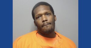 Police searching for wanted fugitive in Ohio