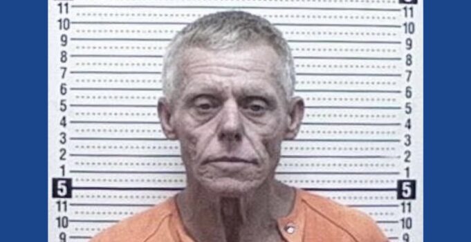 Police searching for escaped inmate in Georgia