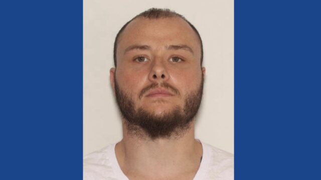Police searching for wanted fugitive in Ohio