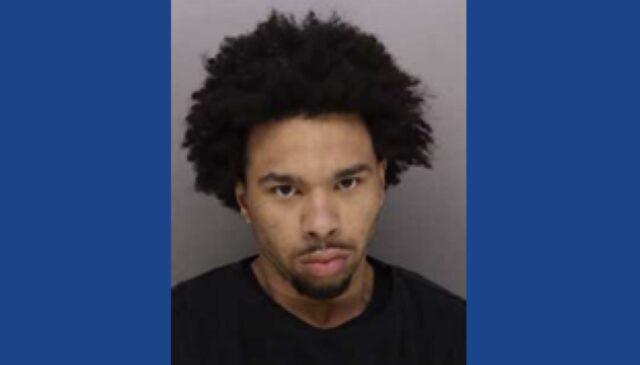 Police searching for wanted fugitive in Ohio