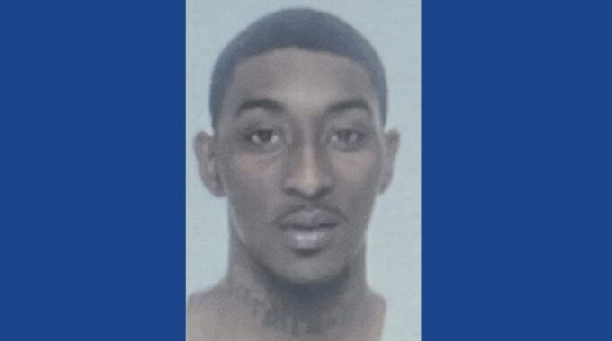 Police searching for wanted fugitive in Georgia