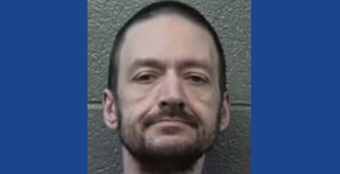 Police searching for escaped inmate in Virginia