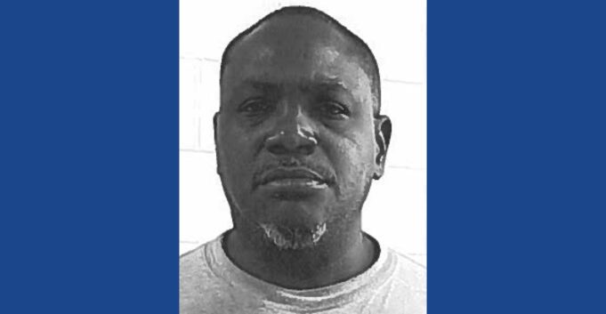 Police searching for wanted fugitive in Georgia