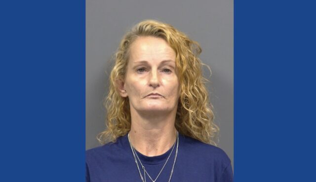 Police searching for wanted fugitive in Florida
