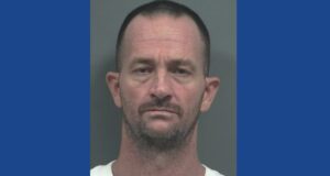 Police searching for wanted fugitive in Florida