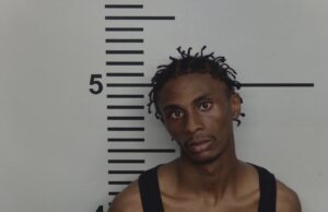 One person arrested after crashing into cars, fleeing traffic stop in Kentucky