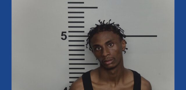One person arrested after crashing into cars, fleeing traffic stop in Kentucky