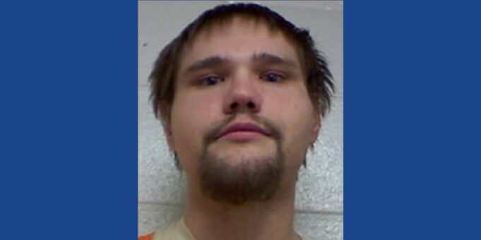 Police searching for wanted fugitive in Indiana