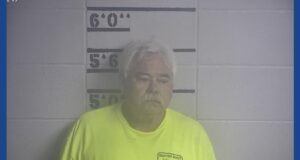 One person dead, one arrested following vehicle crash in Kentucky