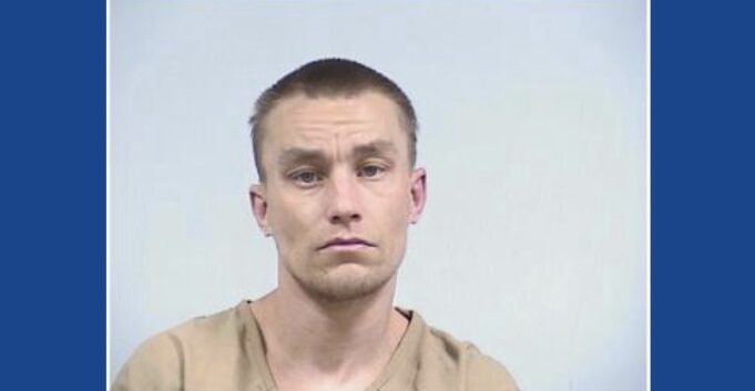 Police searching for wanted fugitive in Indiana
