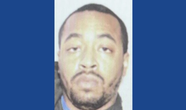 Police searching for wanted fugitive in Georgia