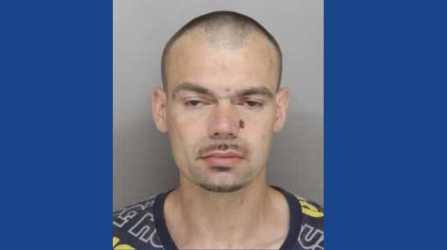 Police searching for wanted fugitive in Ohio